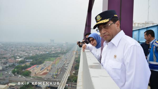 Kurangi Kemacetan, Menhub Hentikan Sementara Pengerjaan Proyek Kereta Cepat dan LRT Jabodebek di Kilometer 11 s.d 17 Tol Jakarta-Cikampek