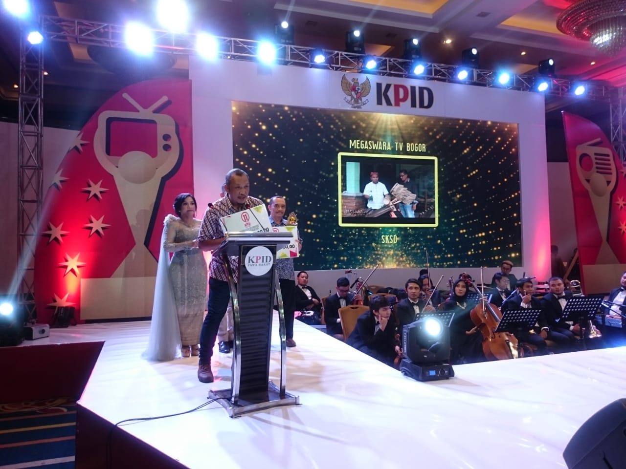 Selamat! Megaswara TV Bogor Raih Program Talkshow Terbaik di KPID Award