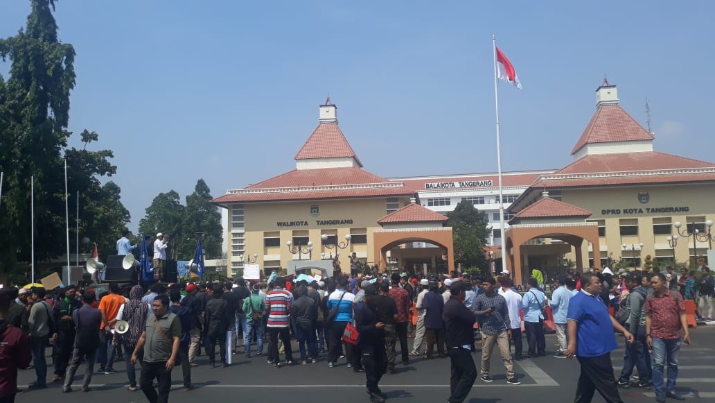 Kantor MUI Mau Disegel Menkumham, Aliansi Masyarakat Kota Tangerang Unjukrasa