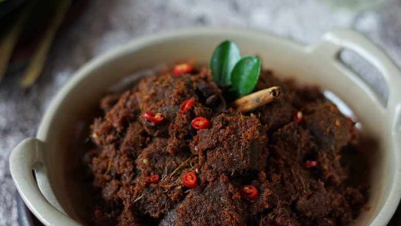 4 Makanan Tradisional Khas Sumatera yang Bikin Ngiler