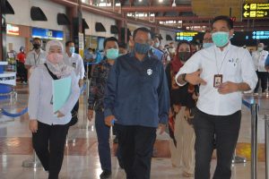 Wakil Ketua Komisi I DPR RI dari fraksi partai Demokrat Anton Sukartono Suratto tengah