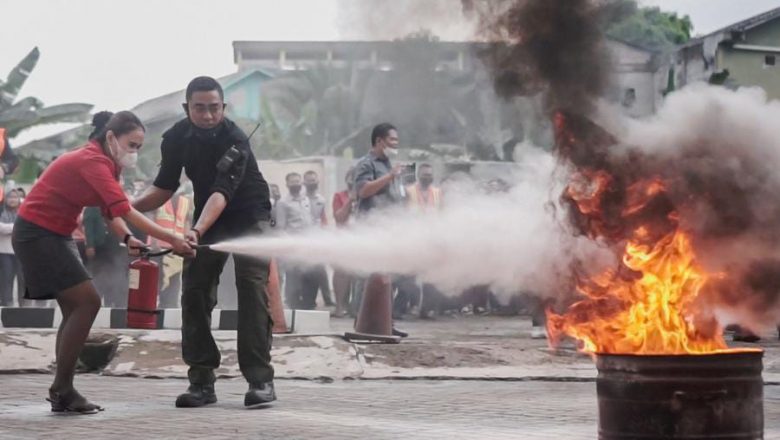 Pegawai CCM Dilatih Evakuasi Kebakaran