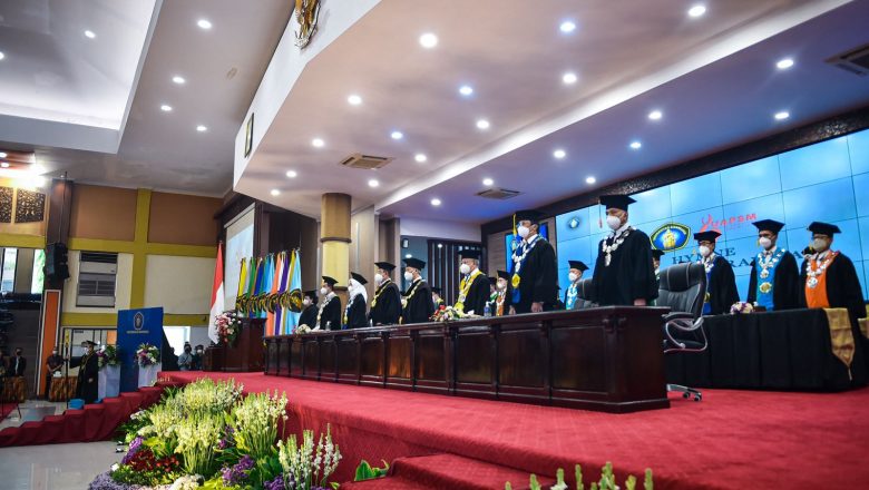 Menteri LHK Siti Nurbaya Dikukuhkan Sebagai Profesor Kehormatan di Universitas Brawijaya