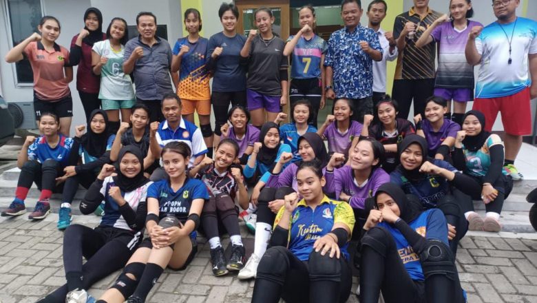Dechan Suport Atlet Bola Voli Kabupaten Bogor
