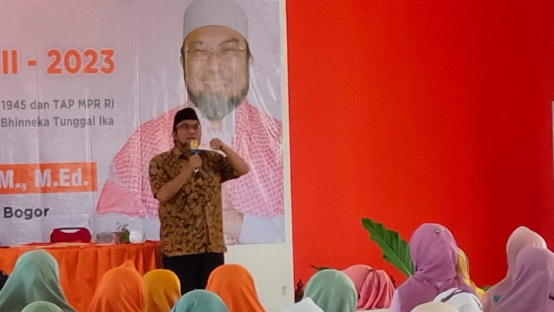 Habib Fahmy  Beri Pemahaman 4 Pilar  ke – Ibu-ibu Majelis Taklim di Bogor