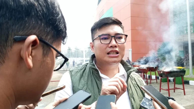 Ketua DPRD Kabupaten Bogor, Sastra Winara Desak Pemkab dan Warung Hentikan Peredaran Rokok Ilegal