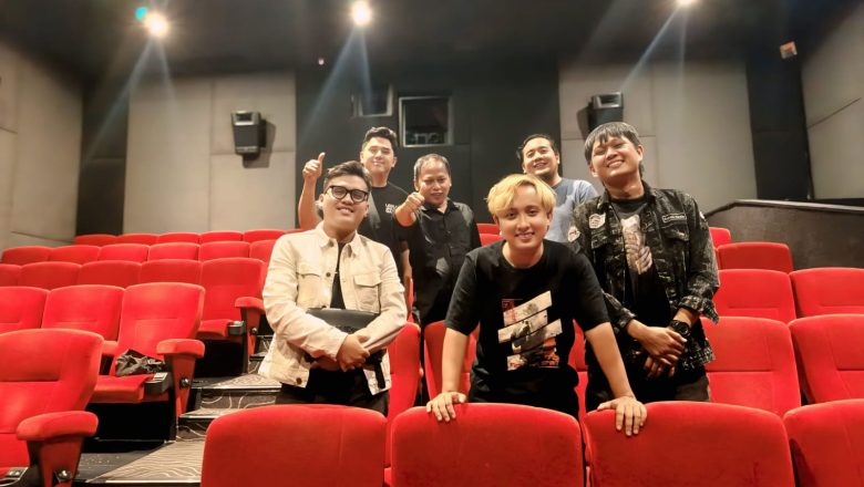 Squad Pocong Merah Amankan Teror Perdana