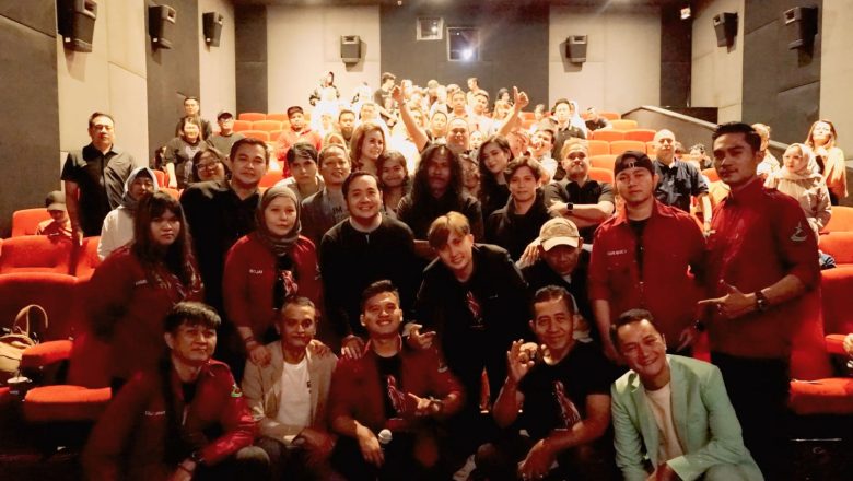 Bukan main! ‘Pocong Merah’ Digeruduk Antusiasme di Special Screening